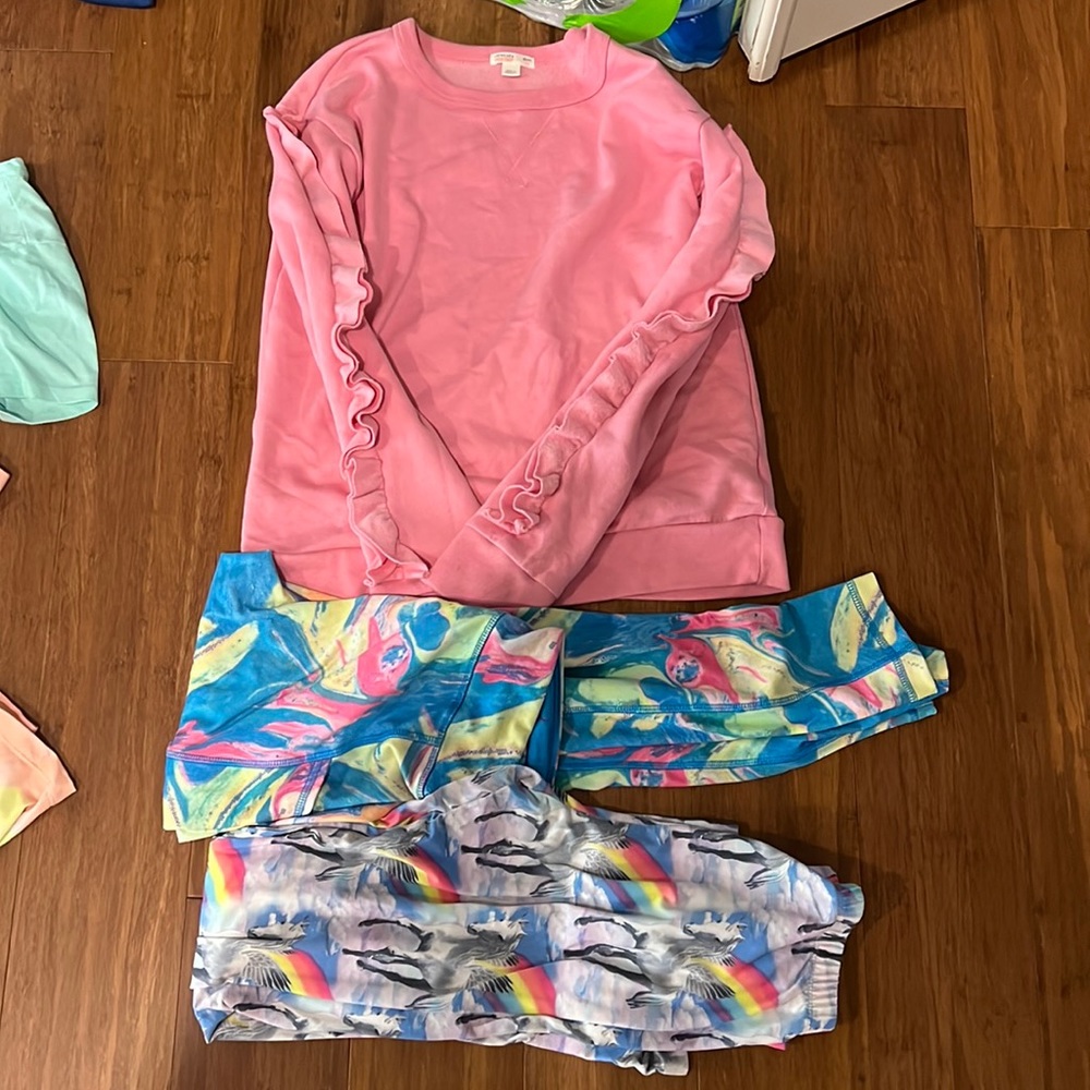 Girls ruffle arm long sleeve shirt , two pairs of leggings size 14, girls